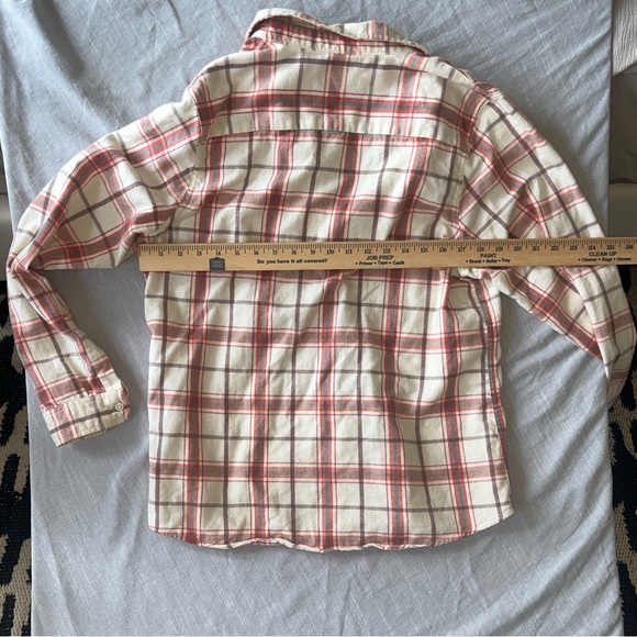 L.L. Bean Casual Plaid Shirt in Red and Cream - Medium - Picture 6 of 7